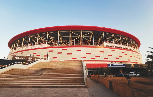 强行退货！曝切尔西宁毁约也不要桑乔 送曼联500万遣返.